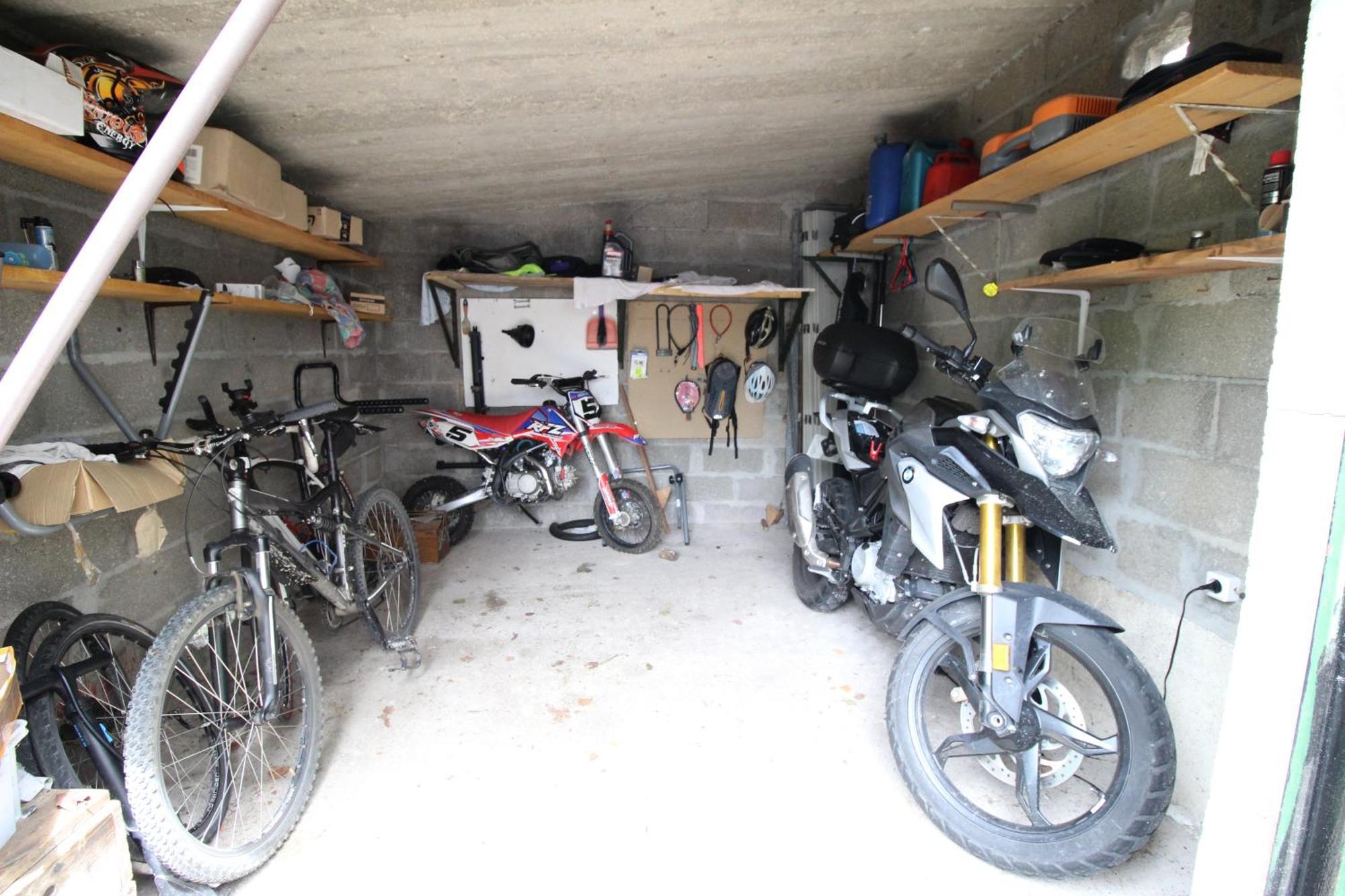 3 Chambres - Tres Grand Jardin Privee - Terrasse Privee - Garage Velo Et Moto - Parking Voiture Privee Dans La Propriete - Gere Par Presta-Zen'Services Thierville-sur-Meuse Εξωτερικό φωτογραφία