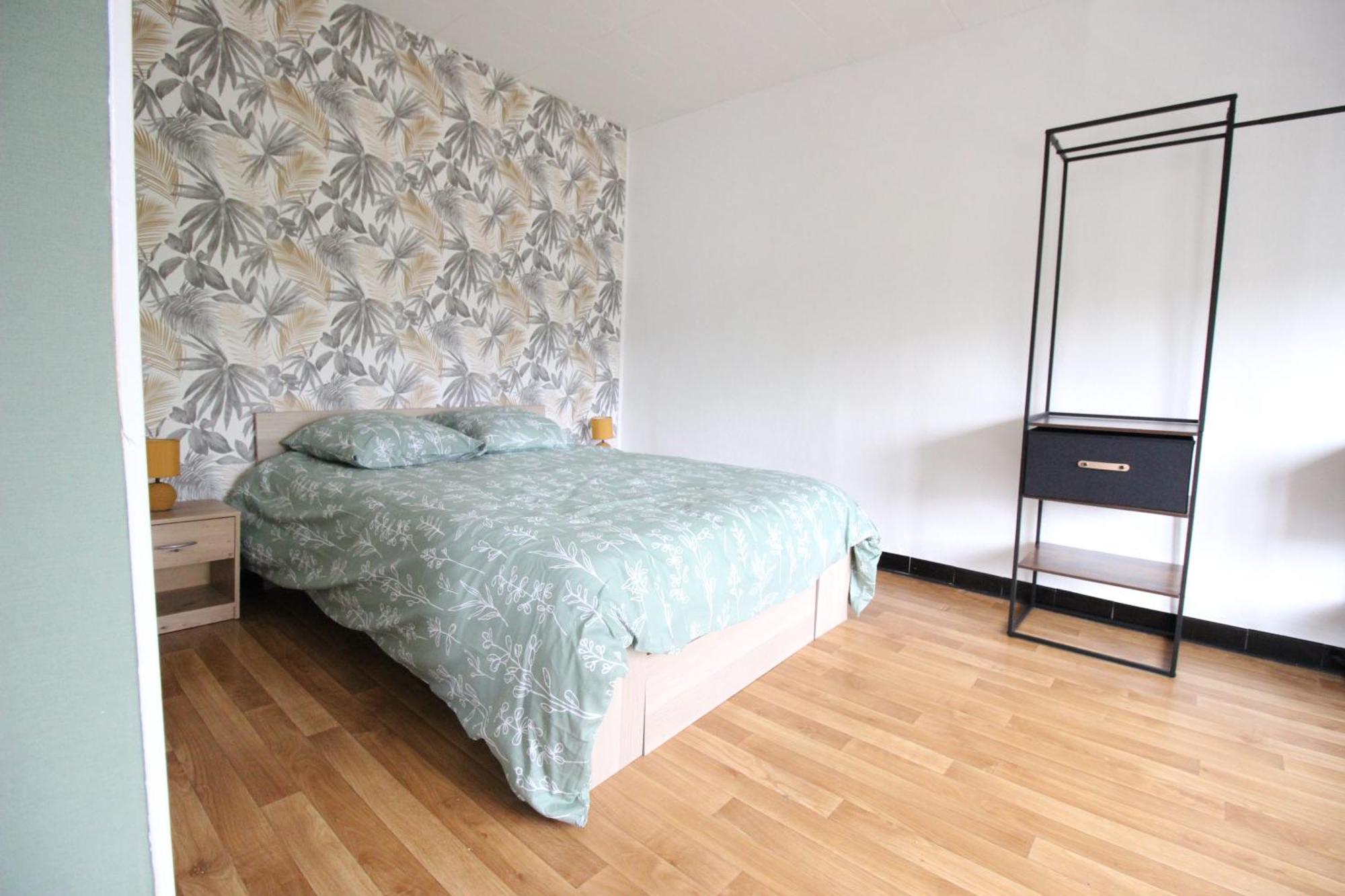 3 Chambres - Tres Grand Jardin Privee - Terrasse Privee - Garage Velo Et Moto - Parking Voiture Privee Dans La Propriete - Gere Par Presta-Zen'Services Thierville-sur-Meuse Εξωτερικό φωτογραφία