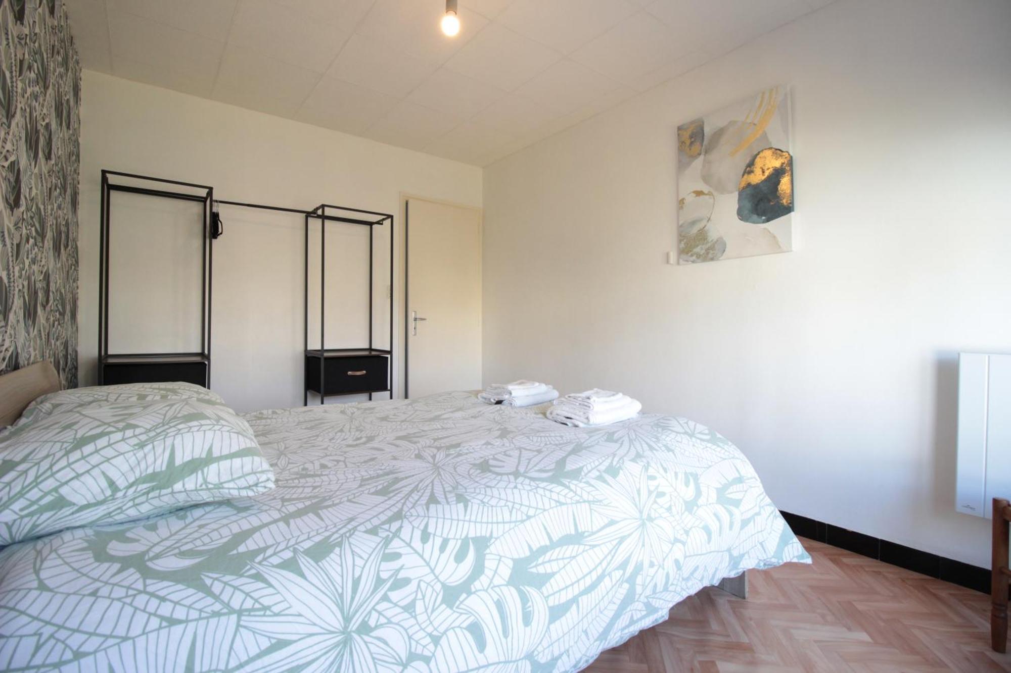3 Chambres - Tres Grand Jardin Privee - Terrasse Privee - Garage Velo Et Moto - Parking Voiture Privee Dans La Propriete - Gere Par Presta-Zen'Services Thierville-sur-Meuse Εξωτερικό φωτογραφία
